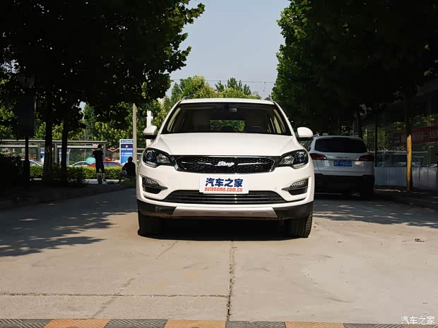 眾泰汽車 大邁X5 2017款 1.5T 手動(dòng)豪華型 眾泰汽車 大邁X5 2017款 1.5T 手動(dòng)豪華型