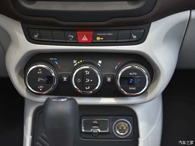 广汽菲克Jeep 自由侠 2016款 1.4T Limited 自动智能版