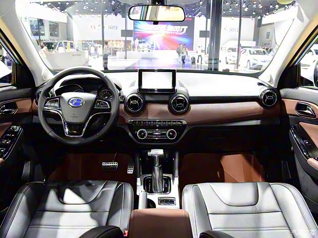 北汽昌河 北汽昌河Q35 2016款 1.5L 自動(dòng)炫赫版