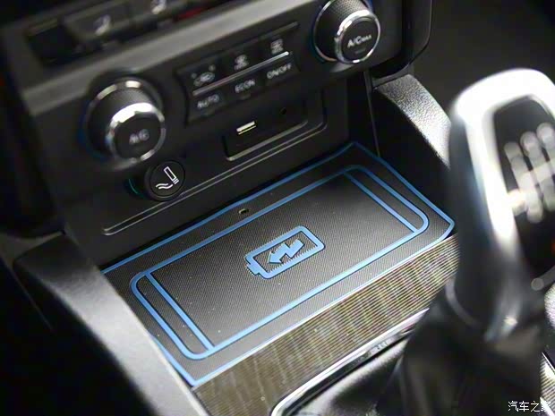 众泰汽车 众泰Z360 2017款 基本型 众泰汽车 众泰Z360 2017款 基本型