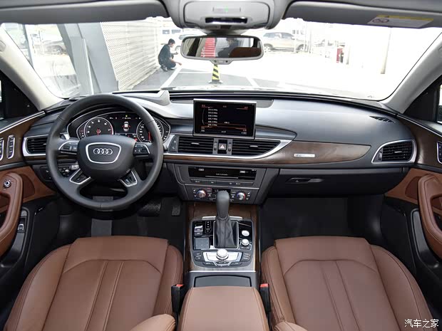 一汽-大众奥迪 奥迪A6L 2018款 30周年年型 50 TFSI quattro 尊享型 一汽-大众奥迪 奥迪A6L 2018款 30周年年型 50 TFSI quattro 尊享型