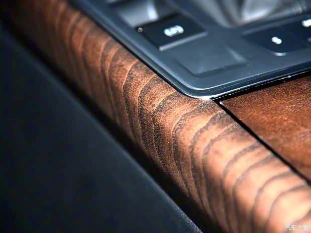 东风雪铁龙 雪铁龙C6 2016款 基本型