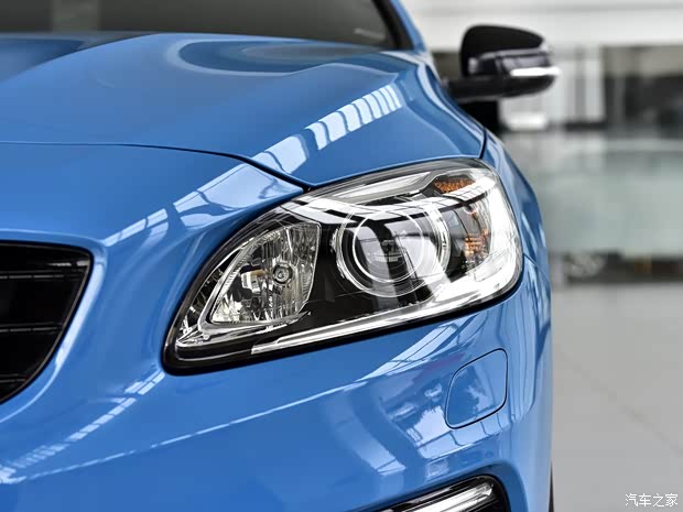 沃爾沃(進(jìn)口) 沃爾沃V60 2017款 2.0T Polestar