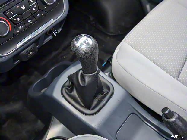 华晨鑫源 鑫源T50S 2021款 1.6L标准型CNG 200L SWDC16M 华晨鑫源 鑫源T50S 2021款 1.6L标准型CNG 200L SWDC16M