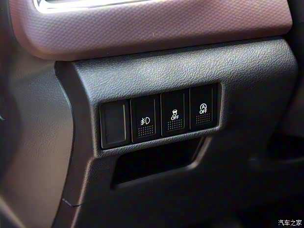 长安铃木 骁途 2017款 1.6L 手动两驱都市进取型 长安铃木 骁途 2017款 1.6L 手动两驱都市进取型