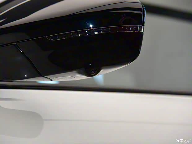 上汽集团 MG领航新能源 2021款 Trophy系列 1.5T 混动Trophy尊享版