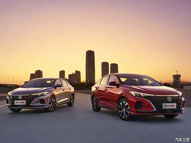 長安汽車 逸動 2021款 PLUS 藍(lán)鯨NE 1.4T GDI DCT基本型