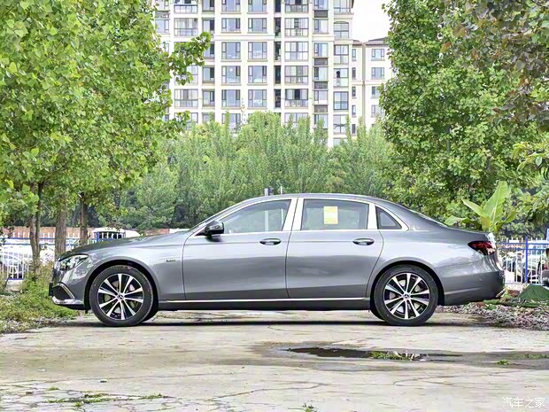 北京奔驰 奔驰E级新能源 2021款 E 350 e L 豪华型 北京奔驰 奔驰E级新能源 2021款 E 350 e L 豪华型