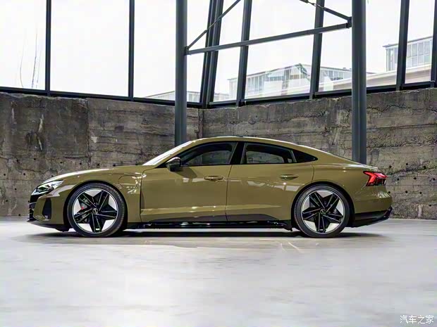Audi Sport 奥迪RS e-tron GT 2021款 基本型