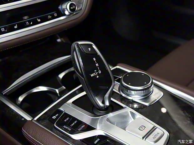 寶馬(進(jìn)口) 寶馬7系新能源 2018款 740Le xDrive