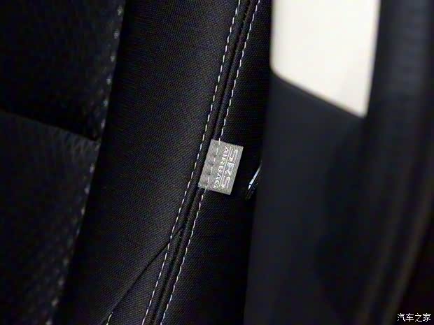 三菱(進(jìn)口) 歐藍(lán)德(進(jìn)口) 2016款 2.0L 兩驅(qū)加值版 5座