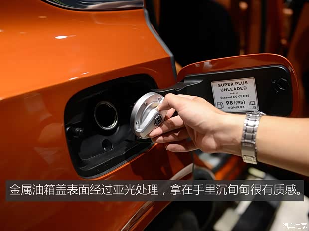 賓利 添越 2015款 基本型