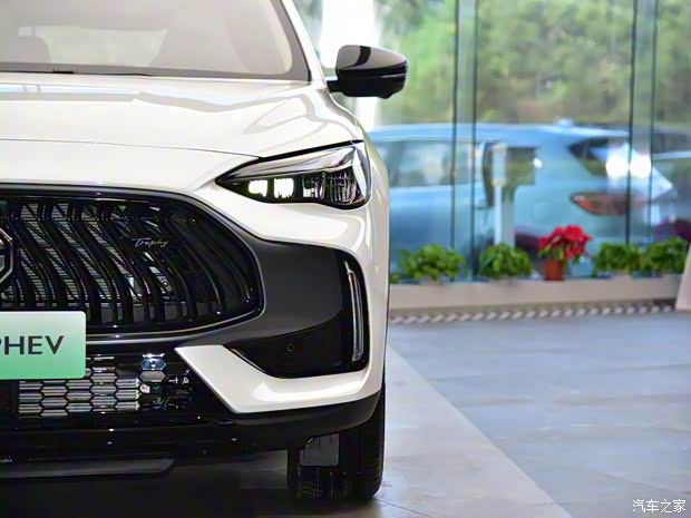 上汽集团 MG领航新能源 2021款 Trophy系列 1.5T 混动Trophy尊享版