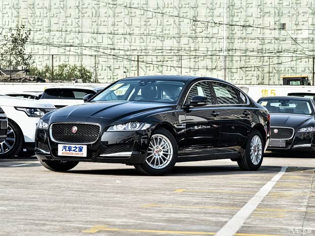 奇瑞捷豹路虎 捷豹XFL 2017款 XFL 2.0T 200PS 风华版