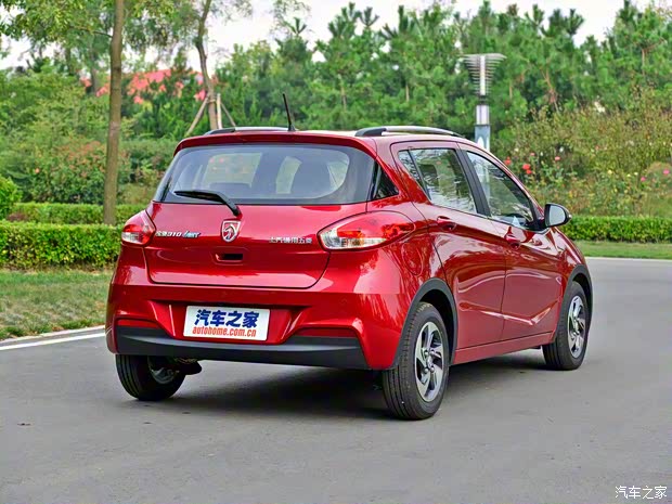 上汽通用五菱 寶駿310 2017款 1.5L 自動(dòng)豪華型