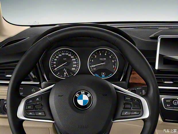 寶馬(進口) 寶馬2系運動旅行車 2015款 225xe plug-in hybrid 寶馬(進口) 寶馬2系運動旅行車 2015款 225xe plug-in hybrid