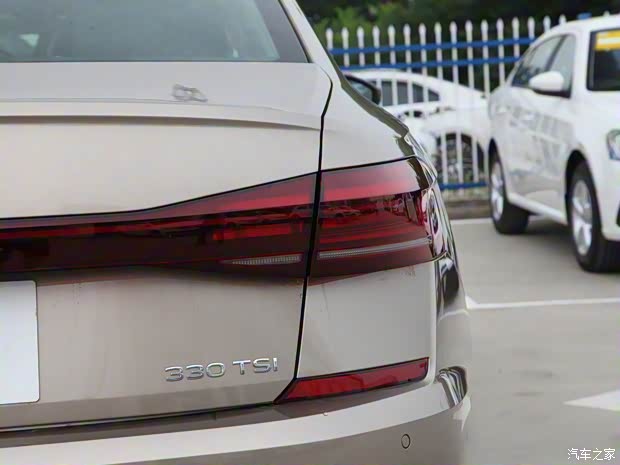 上汽大众 帕萨特 2022款 330TSI 豪华版