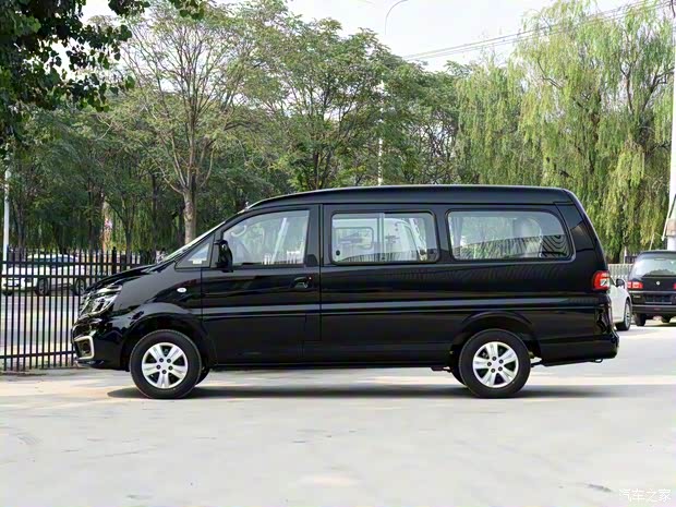 东风风行 菱智 2022款 M5L 基本型