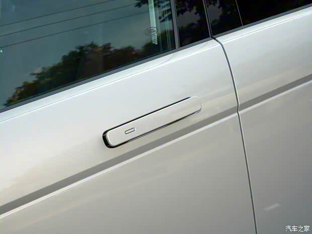 奇瑞捷豹路虎 揽胜极光 2021款 极光L 249PS R-Dynamic HSE