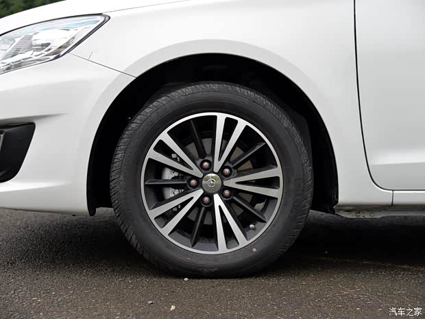 海馬鄭州 海馬M6 2017款 1.5T CVT運(yùn)動(dòng)尊貴型