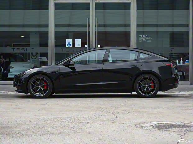 特斯拉中國(guó) Model 3 2021款 改款 Performance高性能全輪驅(qū)動(dòng)版 3D1
