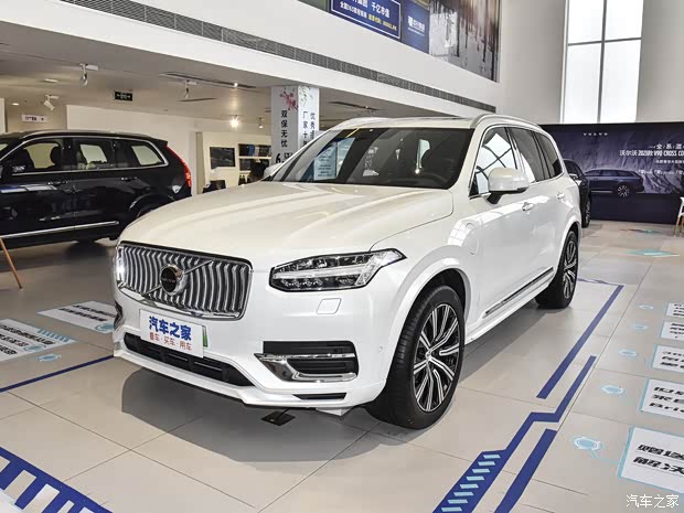 沃爾沃(進(jìn)口) 沃爾沃XC90新能源 2021款 E驅(qū)混動 T8 智尊豪華版 7座