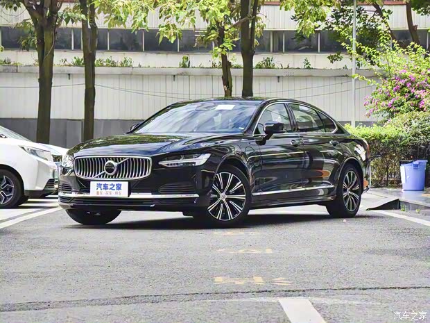 沃爾沃亞太 沃爾沃S90新能源 2022款 T8 E驅(qū)混動 智逸豪華版