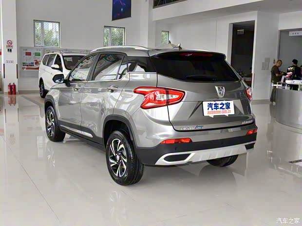 上汽通用五菱 宝骏510 2017款 1.5L AMT豪华型