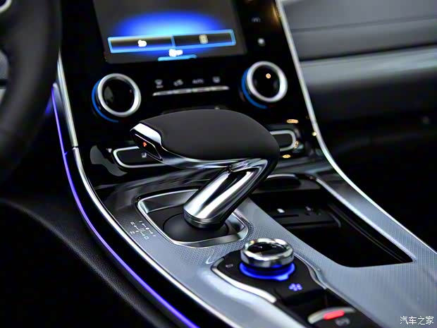 雷诺(进口) Espace 2018款 1.8T 旗舰版 雷诺(进口) Espace 2018款 1.8T 旗舰版