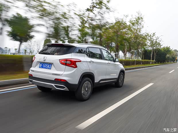 上汽通用五菱 宝骏510 2017款 1.5L 手动豪华型