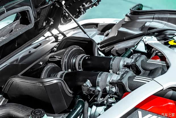 SRT 蝰蛇 2015款 GT