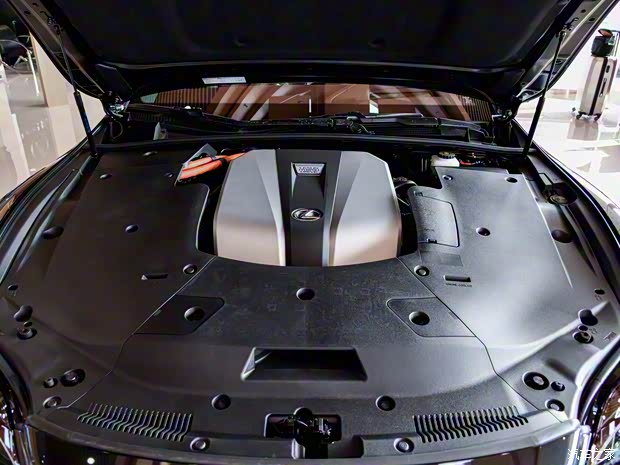 雷克萨斯 雷克萨斯LS 2018款 500h 行政版