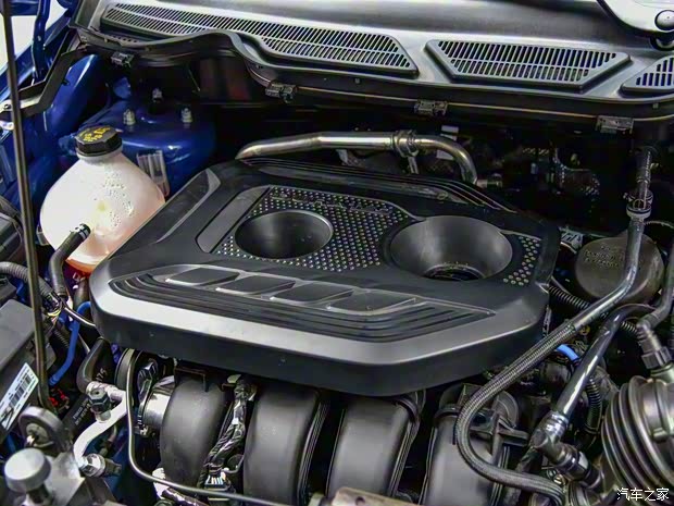 长安福特 翼搏 2018款 2.0L 自动四驱尊翼型 长安福特 翼搏 2018款 2.0L 自动四驱尊翼型