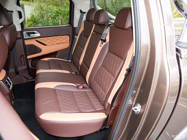 長(zhǎng)城汽車 炮 2021款 2.0T乘用全球版自動(dòng)柴油四驅(qū)尊享型標(biāo)箱GW4D20M