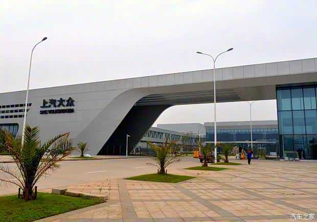 上汽大眾 途安 2016款 途安L 330TSI DSG豪華版