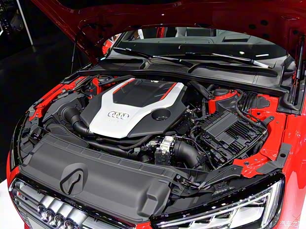 奥迪(进口) 奥迪S4 2016款 S4 3.0TFSI 奥迪(进口) 奥迪S4 2016款 S4 3.0TFSI