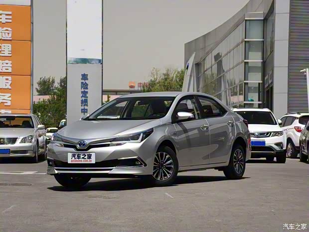 一汽丰田 卡罗拉 2017款 改款双擎 1.8L CVT先锋版