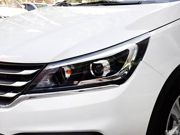 上汽通用五菱 宝骏310 2017款 1.5L 基本型