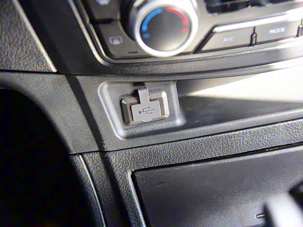 華泰新能源 華泰iEV230 2016款 尊貴型