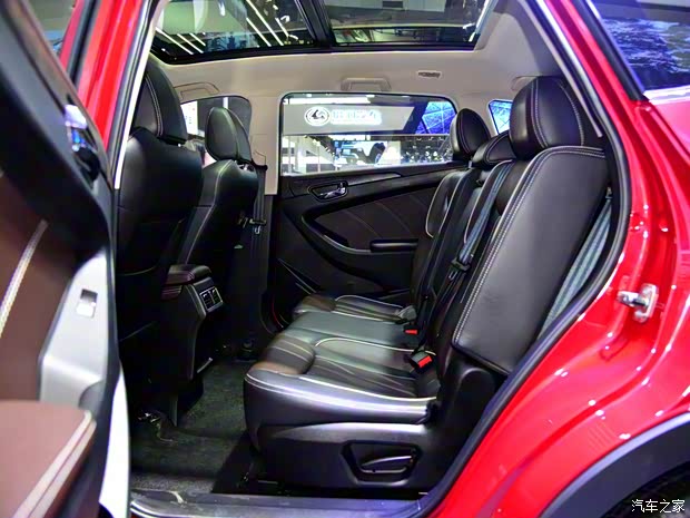 东风小康 东风风光580 2017款 智尚版 东风小康 东风风光580 2017款 智尚版