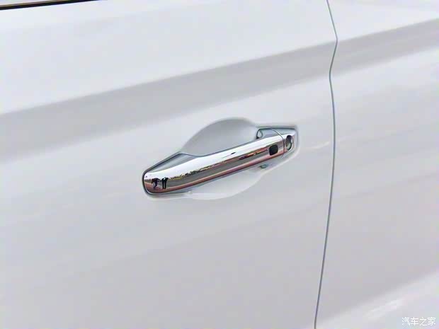 北汽银翔 北汽幻速S5 2017款 1.3T 手动尊贵型