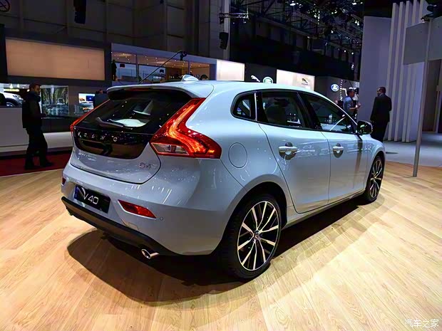 沃爾沃(進口) 沃爾沃V40 2017款 基本型