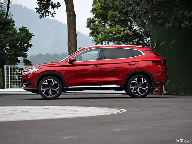 比亚迪 宋PLUS 2020款 1.5T 自动旗舰PLUS 比亚迪 宋PLUS 2020款 1.5T 自动旗舰PLUS