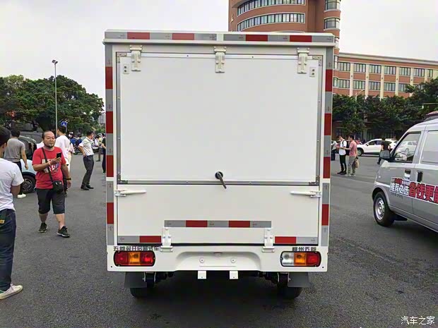 五菱工業(yè) 五菱榮光小卡翼開啟 2020款 1.5L單排翼開啟L3C