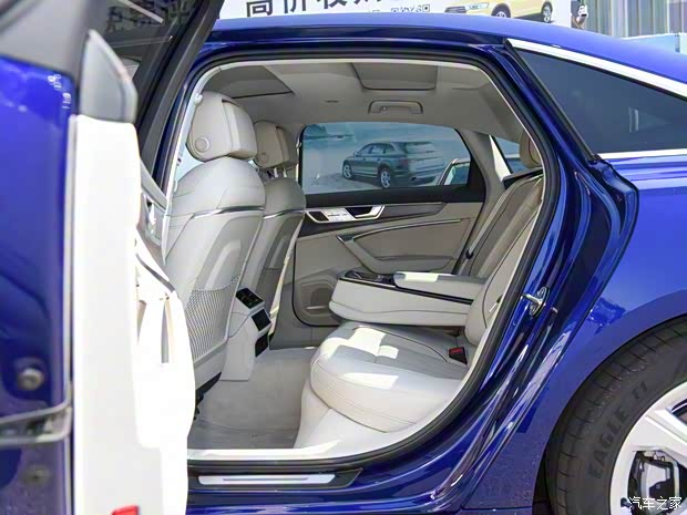 一汽-大众奥迪 奥迪A6L 2019款 55 TFSI quattro 一汽-大众奥迪 奥迪A6L 2019款 55 TFSI quattro