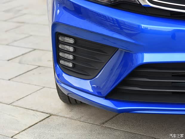 吉利汽车 远景 2020款 1.5L CVT尊贵型