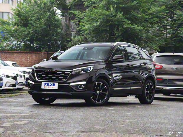 一汽奔腾 SENIA R9 2018款 1.2T 手动旗舰智享型 一汽奔腾 SENIA R9 2018款 1.2T 手动旗舰智享型