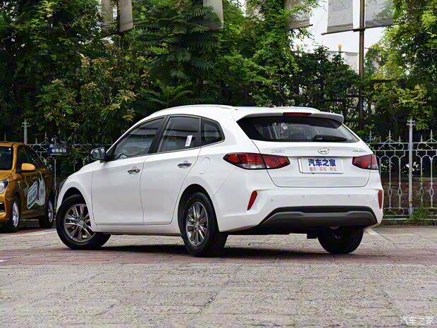 北京现代 逸行 2018款 1.6L 基本型 北京现代 逸行 2018款 1.6L 基本型