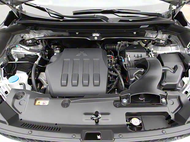 广汽三菱 奕歌 2018款 1.5T CVT四驱真我版 广汽三菱 奕歌 2018款 1.5T CVT四驱真我版