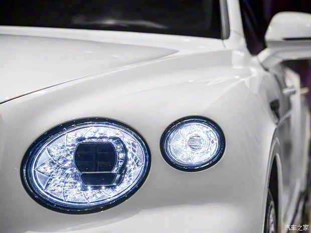 賓利 添越PHEV 2021款 3.0T PHEV